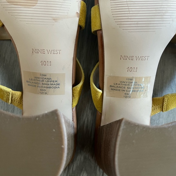 Yellow genuine Suede leather & metal strappy/block heel sandals. Women Sz 10M. - Picture 8 of 8